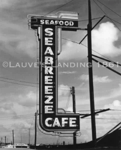 Seabreeze Cafe business sign