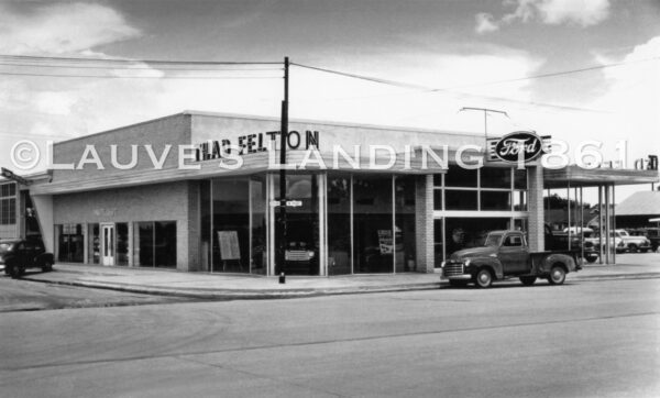 Thad Felton and Ford signages